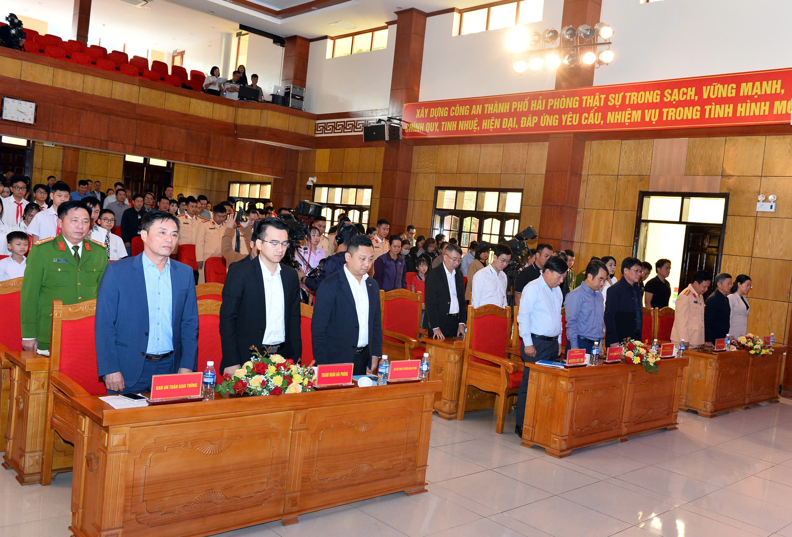 Chương trình “Tưởng nhớ người đi vì người ở lại” tưởng niệm các nạn nhân tử vong vì tai nạn giao thông” năm 2024